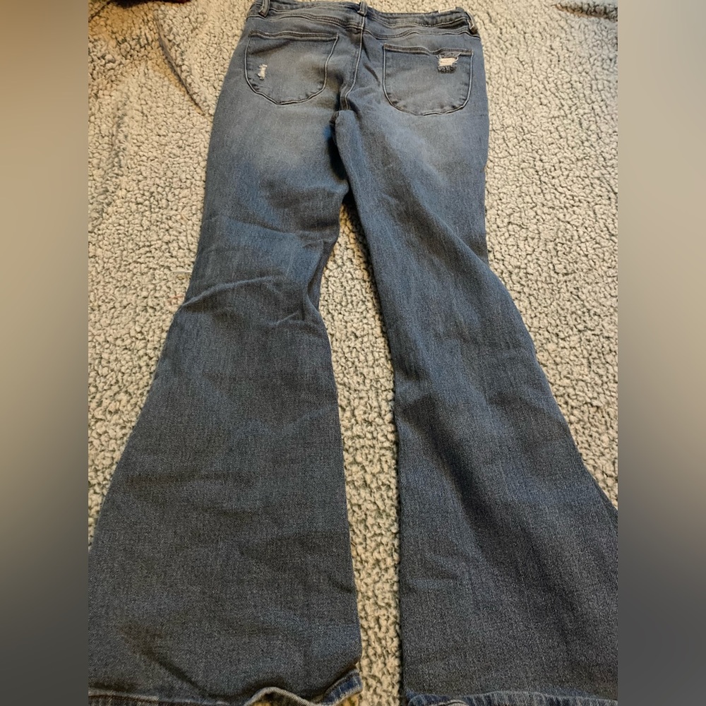 flared jeans/bell bottom’s